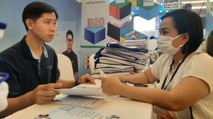 Cán bộ bị tinh giản tập quen môi trường tư nhân Cán bộ bị tinh giản tập quen môi trường tư nhân
