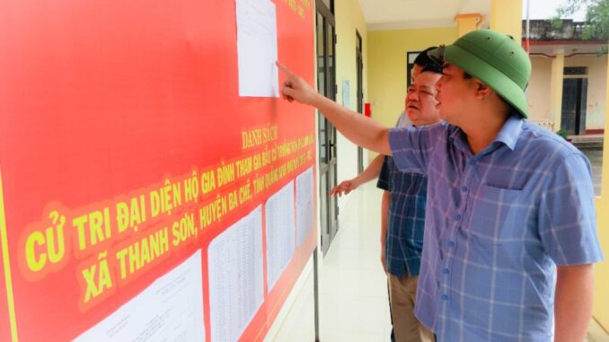 Hoa mắt với Bảng lương chi tiết của Trưởng thôn năm 2025 Hoa mắt với Bảng lương chi tiết của Trưởng thôn năm 2025