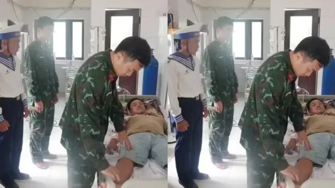 Cấp cứu một ngư dân bị cá biển có độc đâ.m vào chân tại Trường Sa Cấp cứu một ngư dân bị cá biển có độc đâ.m vào chân tại Trường Sa