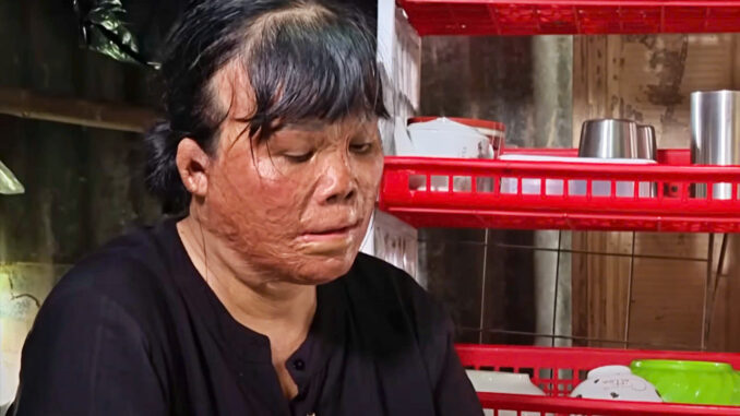 Cứu bé trai 2 tuổi khỏi đám cháy, người phụ nữ nhận trái ngọt sau 18 năm Cứu bé trai 2 tuổi khỏi đám cháy, người phụ nữ nhận trái ngọt sau 18 năm