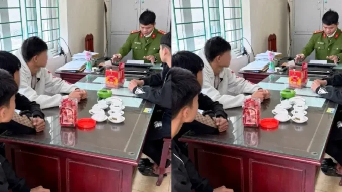 Nhóm thanh thiếu niên cầm kiếm chặt biển số xe máy rồi đăng lên mạng Nhóm thanh thiếu niên cầm kiếm chặt biển số xe máy rồi đăng lên mạng