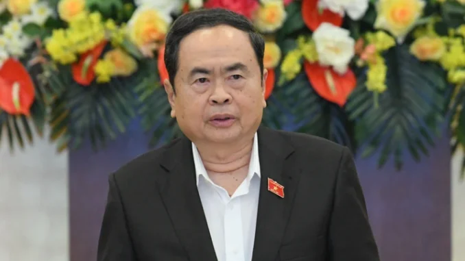 Dành 1 tháng lấy ý kiến Nhân dân về sửa Hiến pháp để sắp xếp bộ máy Dành 1 tháng lấy ý kiến Nhân dân về sửa Hiến pháp để sắp xếp bộ máy