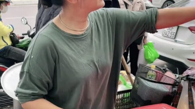 Câu trách móc “chết thì phải bảo người ta chứ” khiến ai nghe xong cũng chực trào nước mắt Câu trách móc “chết thì phải bảo người ta chứ” khiến ai nghe xong cũng chực trào nước mắt