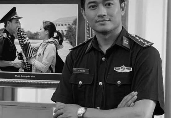 Quý Bình: Hành trình từ người lính quân đội đến nghệ sĩ tài hoa Quý Bình: Hành trình từ người lính quân đội đến nghệ sĩ tài hoa