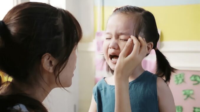 3 dấu hiệu cho thấy con bạn mang mầm mống BẤT HIẾU trong tương lai, bố mẹ chớ coi thường! 3 dấu hiệu cho thấy con bạn mang mầm mống BẤT HIẾU trong tương lai, bố mẹ chớ coi thường!