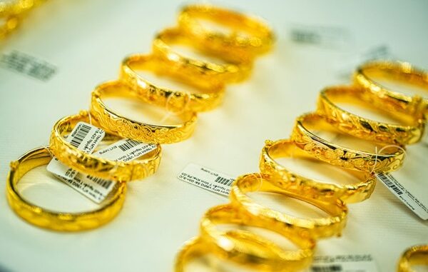 Sáng 19/4, giá vàng trong nước lao dốc mạnh Sáng 19/4, giá vàng trong nước lao dốc mạnh