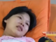 Sau nhiều năm chờ đợi, tôi bất ngờ mang th/ai 4. Mẹ chồng chị vui mừng khôn xiết, gọi đây là “phúc lộc trời ban”. Mang th/ai quá nhiều nên có nhiều rủi ro, 4 con đều s/inh n/on và phải nằm phòng chăm sóc đặc biệt. Gia cảnh khó khăn, nên khi nghe bác sĩ thông báo tốn đến 1,5 phí điều trị cho con, chồng tôi để lại dòng status trên fb “Đi rồi, không quay lại nữa” rồi biệt tăm biệt tích. Mẹ chồng khuyên tôi nên cho bớt ba đứa, chỉ giữ lại 1 đứa con trai. Nhưng chúng đều là má:;u th;ị;t của mình, làm sao tôi nỡ. Vậy là tôi quyết giữ lại 4 đứa để nuôi, để rồi 10 năm sau, điều bất ngờ xảy ra…
