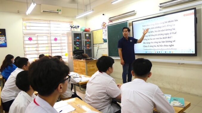 Từ 22/4, Giáo viên đi dạy thích hơn ngày xưa rất nhiều: Chúc mừng các thầy cô Từ 22/4, Giáo viên đi dạy thích hơn ngày xưa rất nhiều: Chúc mừng các thầy cô