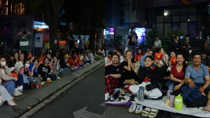 0h tại TP.HCM: Nhiều người “cắm trại” xuyên đêm, háo hức chờ xem tổng duyệt diễu binh, diễu hành sáng 27/4 0h tại TP.HCM: Nhiều người “cắm trại” xuyên đêm, háo hức chờ xem tổng duyệt diễu binh, diễu hành sáng 27/4
