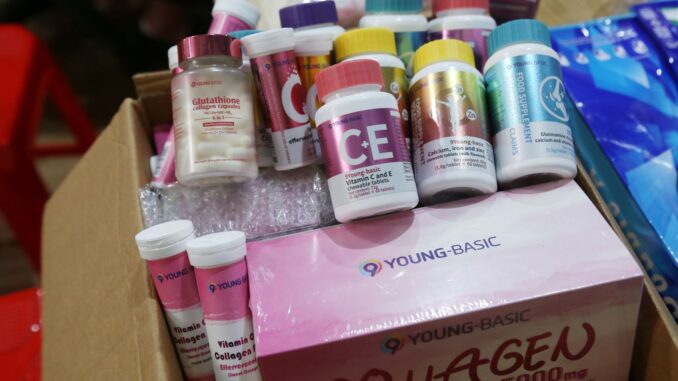 Công an kiểm tra đột xuất một công ty, thu giữ 25 tấn vitamin, collagen, trị giá hàng chục tỷ đồng