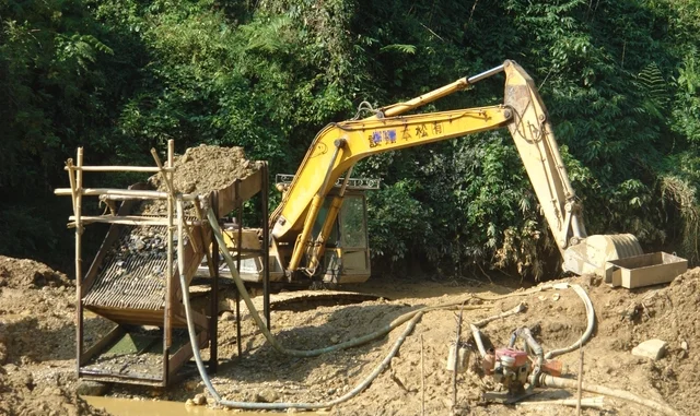 40 mỏ vàng với trữ lượng gần 30 tấn vừa được phát hiện ở những địa phương nào? 40 mỏ vàng với trữ lượng gần 30 tấn vừa được phát hiện ở những địa phương nào?