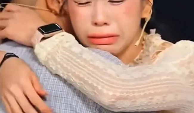 Hằng Du Mục, Quang Linh Vlog bị bắt Hằng Du Mục, Quang Linh Vlog bị bắt