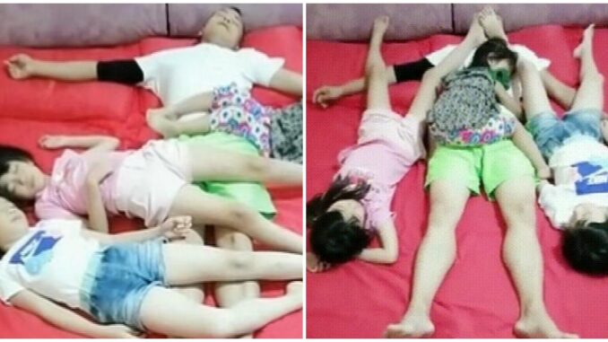Sau khi chụp bức ảnh 3 con gái ngủ với bố, mẹ xem lại thì giật mình quyết định cho các con ngủ riêng ngay Sau khi chụp bức ảnh 3 con gái ngủ với bố, mẹ xem lại thì giật mình quyết định cho các con ngủ riêng ngay