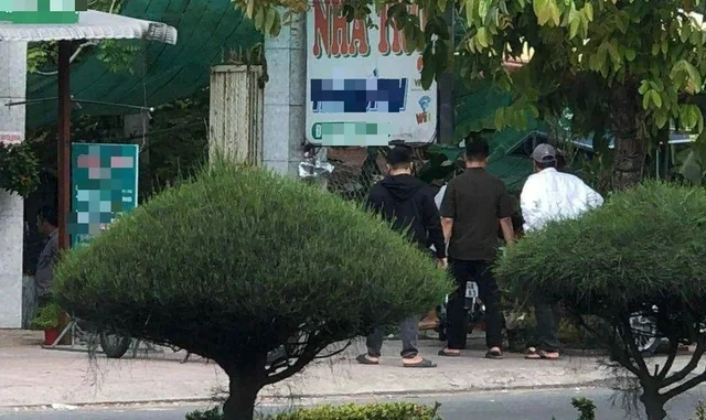 Vào nhà nghỉ với 1 phụ nữ, người đàn ông tử vong cạnh vỉ thuốc kích dục Vào nhà nghỉ với 1 phụ nữ, người đàn ông tử vong cạnh vỉ thuốc kích dục