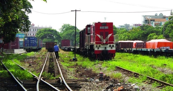 Đề xuất đầu tư dự án đường sắt chở khách Hà Nội – Quảng Ninh dài 121km Đề xuất đầu tư dự án đường sắt chở khách Hà Nội – Quảng Ninh dài 121km