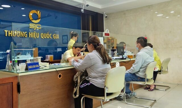 Giá vàng trưa nay 6/4: Trời ơi nghe tin từ Ngân hàng Nhà nước mà mừng quá bà con ơi Giá vàng trưa nay 6/4: Trời ơi nghe tin từ Ngân hàng Nhà nước mà mừng quá bà con ơi