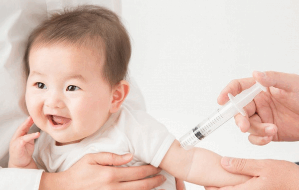Lịch tiêm phòng của trẻ từ 0-12 tháng bố mẹ không được quên Lịch tiêm phòng của trẻ từ 0-12 tháng bố mẹ không được quên
