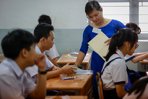 Nhiều giáo viên trẻ ủng hộ bỏ biên chế, loại người chuyên môn kém Nhiều giáo viên trẻ ủng hộ bỏ biên chế, loại người chuyên môn kém