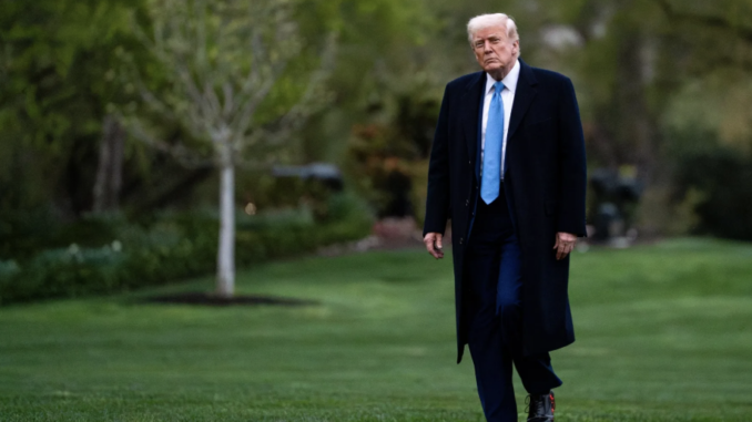 Tài sản của Tổng thống Donald Trump bốc hơi nửa tỉ USD vì đòn thuế đối ứng Tài sản của Tổng thống Donald Trump bốc hơi nửa tỉ USD vì đòn thuế đối ứng
