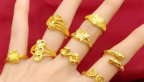 Giá vàng chiều nay 18/4/2025: Liên tục gây BẤT NGỜ Giá vàng chiều nay 18/4/2025: Liên tục gây BẤT NGỜ