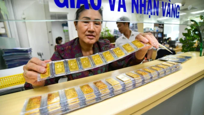 Giá vàng bất ngờ sập mạnh Giá vàng bất ngờ sập mạnh