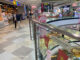 Vạn Hạnh Mall bắt đầu rào lưới khu vực khoảng không thông tầng, bảo đảm an toàn cho khách hàng