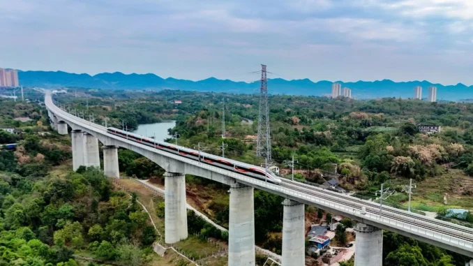 Đề xuất tạm sử dụng rừng để phục vụ thi công đường bộ, đường sắt tốc độ cao Đề xuất tạm sử dụng rừng để phục vụ thi công đường bộ, đường sắt tốc độ cao