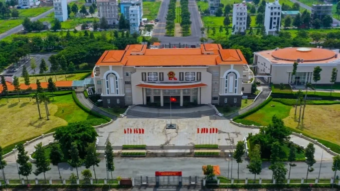 696 huyện chấm dứt hoạt động từ 1/7 696 huyện chấm dứt hoạt động từ 1/7