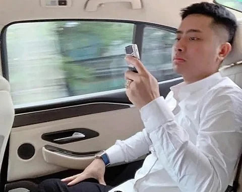 Thì ra đây là người phụ nữ đã giúp Bùi Đình Khánh botron: Trời ạ quá kinhkhung Thì ra đây là người phụ nữ đã giúp Bùi Đình Khánh botron: Trời ạ quá kinhkhung