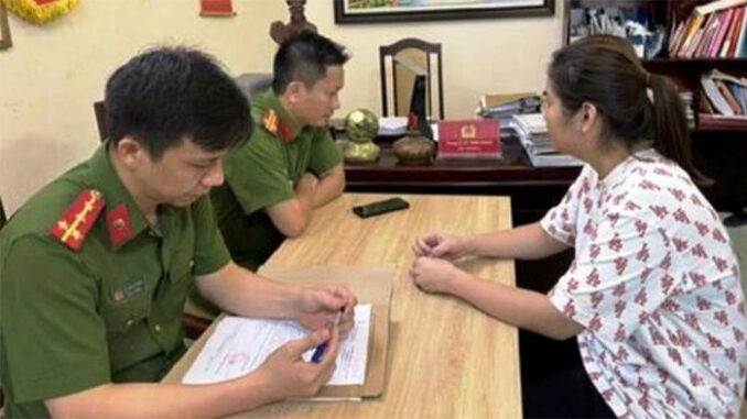 “Siêu lừa” Cao Thùy Chinh bị tuyên phạt chung thân, người dân cần đề cao cảnh giác khi mua bất động sản “Siêu lừa” Cao Thùy Chinh bị tuyên phạt chung thân, người dân cần đề cao cảnh giác khi mua bất động sản