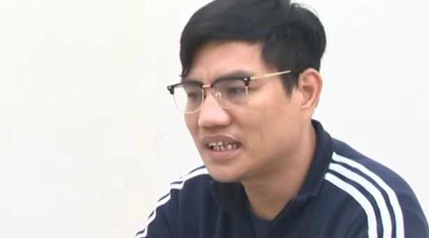 Chân dung Hồ Sỹ Ý – k;ẻ điều hành nhà máy sản xuất sữa gi;ả cho trẻ sơ sinh, bà bầu thu lợi gần 500 tỷ đồng Chân dung Hồ Sỹ Ý – k;ẻ điều hành nhà máy sản xuất sữa gi;ả cho trẻ sơ sinh, bà bầu thu lợi gần 500 tỷ đồng