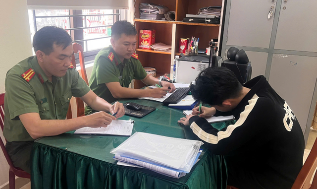 Công an Quảng Nam làm việc với người đăng tin 2 con trong một gia đình tử vong Công an Quảng Nam làm việc với người đăng tin 2 con trong một gia đình tử vong