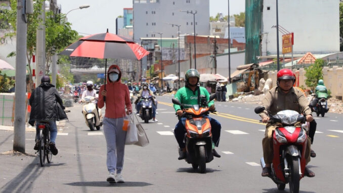 Thông tin ‘nhiệt độ cảm nhận tại TPHCM lên tới 53 độ C’: Đài khí tượng lên tiếng Thông tin ‘nhiệt độ cảm nhận tại TPHCM lên tới 53 độ C’: Đài khí tượng lên tiếng