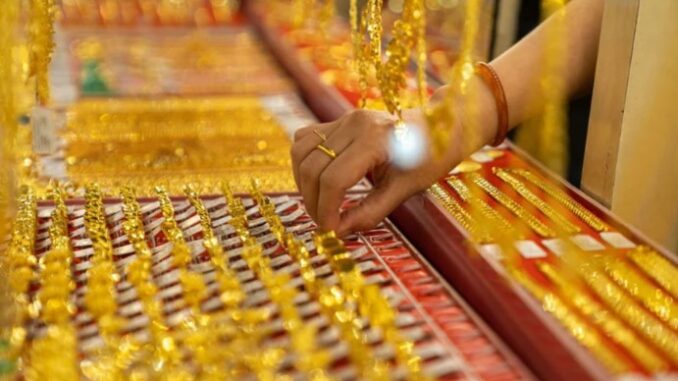 Giá vàng trưa nay: Trời ơi quay về giá năm ngoái rồi, chúc mừng bà con… Giá vàng trưa nay: Trời ơi quay về giá năm ngoái rồi, chúc mừng bà con…