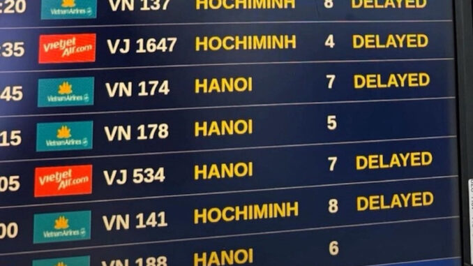 Khách vạ vật cả ngày vì bị delay, hủy chuyến không lời thông báo, Cục Hàng không kiểm tra khẩn Khách vạ vật cả ngày vì bị delay, hủy chuyến không lời thông báo, Cục Hàng không kiểm tra khẩn