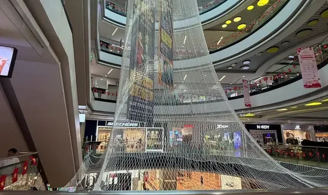 Hình ảnh mới nhất ở Vạn Hạnh Mall sau hàng loạt vụ việc đ:au l:òng Hình ảnh mới nhất ở Vạn Hạnh Mall sau hàng loạt vụ việc đ:au l:òng