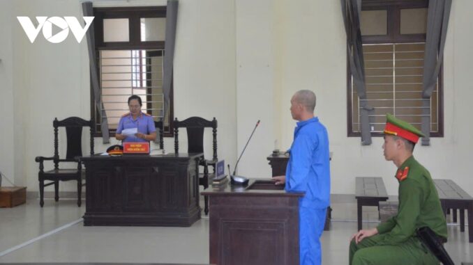 Người đàn ông trả giá 10 năm tù vì chém bạn nhậu ở Long An Người đàn ông trả giá 10 năm tù vì chém bạn nhậu ở Long An