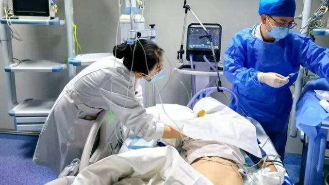 Đi ngủ với triệu chứng đau tai, người đàn ông 40 tuổi qua đời sau 3 giờ Đi ngủ với triệu chứng đau tai, người đàn ông 40 tuổi qua đời sau 3 giờ