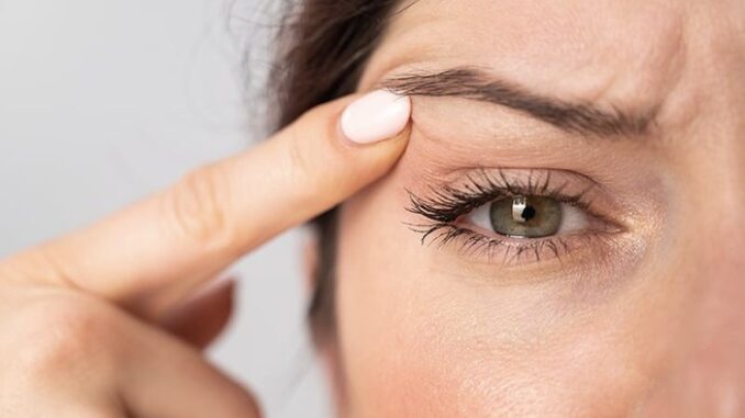 Giải mã ý nghĩa của việc giât mí mắt trái, mí mắt phải: Là điềm hay bệnh? Giải mã ý nghĩa của việc giât mí mắt trái, mí mắt phải: Là điềm hay bệnh?