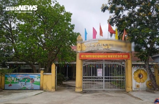 Nữ Hiệu phó trường mầm non Nữ Hiệu phó trường mầm non