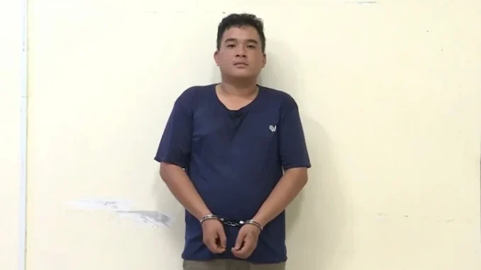 Bắt giữ tài xế vụ ‘CSGT bám yên xe, khống chế người vi phạm’ ở TP.HCM Bắt giữ tài xế vụ ‘CSGT bám yên xe, khống chế người vi phạm’ ở TP.HCM