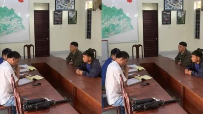 Bắt quả tang 2 đối tượng mang sún.g vào khu bảo tồn săn khỉ Bắt quả tang 2 đối tượng mang sún.g vào khu bảo tồn săn khỉ