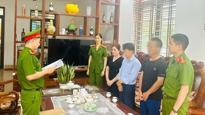 Khởi tố nữ chủ xưởng sản xuất hàng loạt đồ ăn vặt ‘sạch, ngon’ giả Khởi tố nữ chủ xưởng sản xuất hàng loạt đồ ăn vặt ‘sạch, ngon’ giả