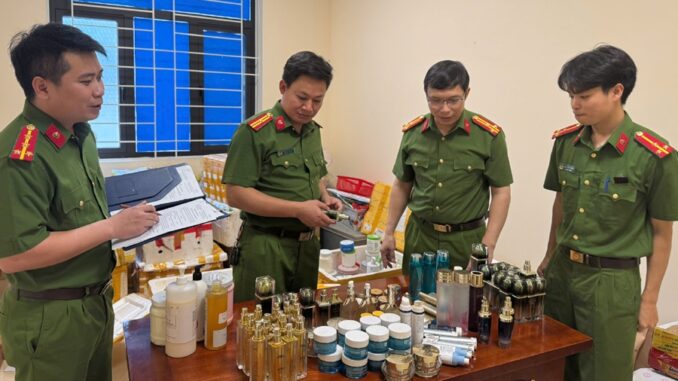 Thanh Hóa: Mua chất pha trộn 50.000/kg để sản xuất mỹ phẩm giả Thanh Hóa: Mua chất pha trộn 50.000/kg để sản xuất mỹ phẩm giả