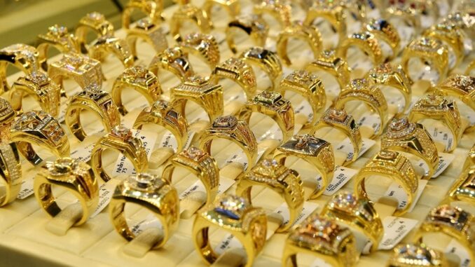 Vàng SJC bật tăng 3 triệu đồng một lượng Vàng SJC bật tăng 3 triệu đồng một lượng