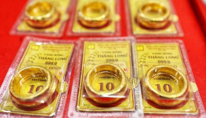 Giá vàng hôm nay 27.5: Đà sụt giảm kéo dài Giá vàng hôm nay 27.5: Đà sụt giảm kéo dài