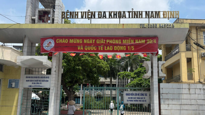 Sở y tế Bà Rịa - Vũng Tàu yêu cầu không để xảy ra việc 'nộp đủ tiền mới cấp cứu' Sở y tế Bà Rịa - Vũng Tàu yêu cầu không để xảy ra việc 'nộp đủ tiền mới cấp cứu'