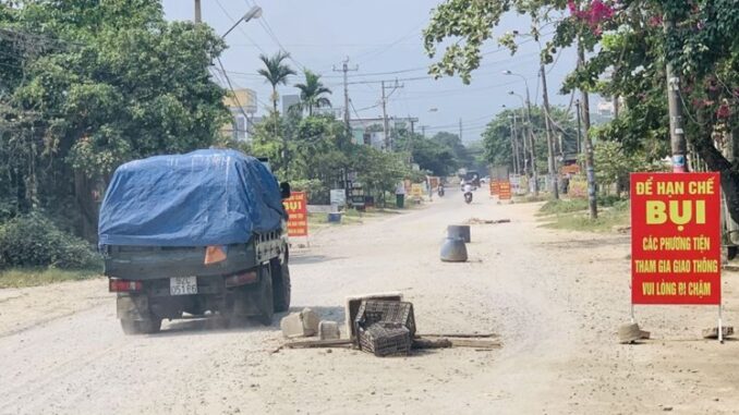 Cấp nhầm sổ đỏ, dự án giao thông hơn 700m làm 8 năm không xong Cấp nhầm sổ đỏ, dự án giao thông hơn 700m làm 8 năm không xong