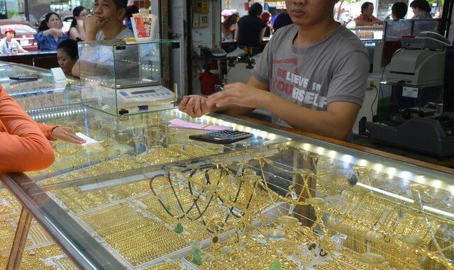 Giá vàng hôm nay, 10-5: Bật tăng mạnh mẽ Giá vàng hôm nay, 10-5: Bật tăng mạnh mẽ