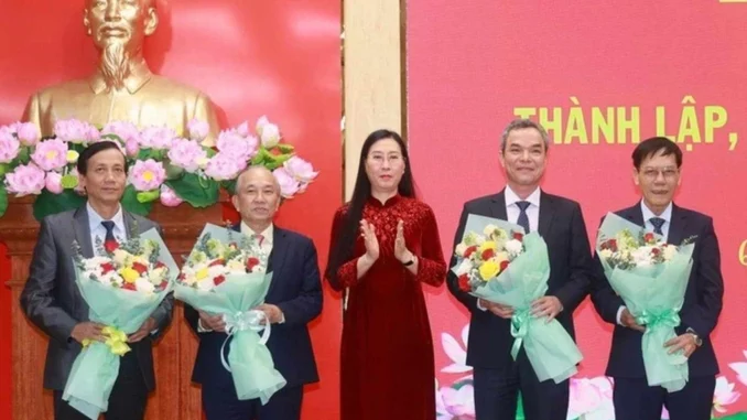 Một cán bộ ở Quảng Ngãi nghỉ hưu trước tuổi được nhận gần 2,8 tỷ đồng Một cán bộ ở Quảng Ngãi nghỉ hưu trước tuổi được nhận gần 2,8 tỷ đồng